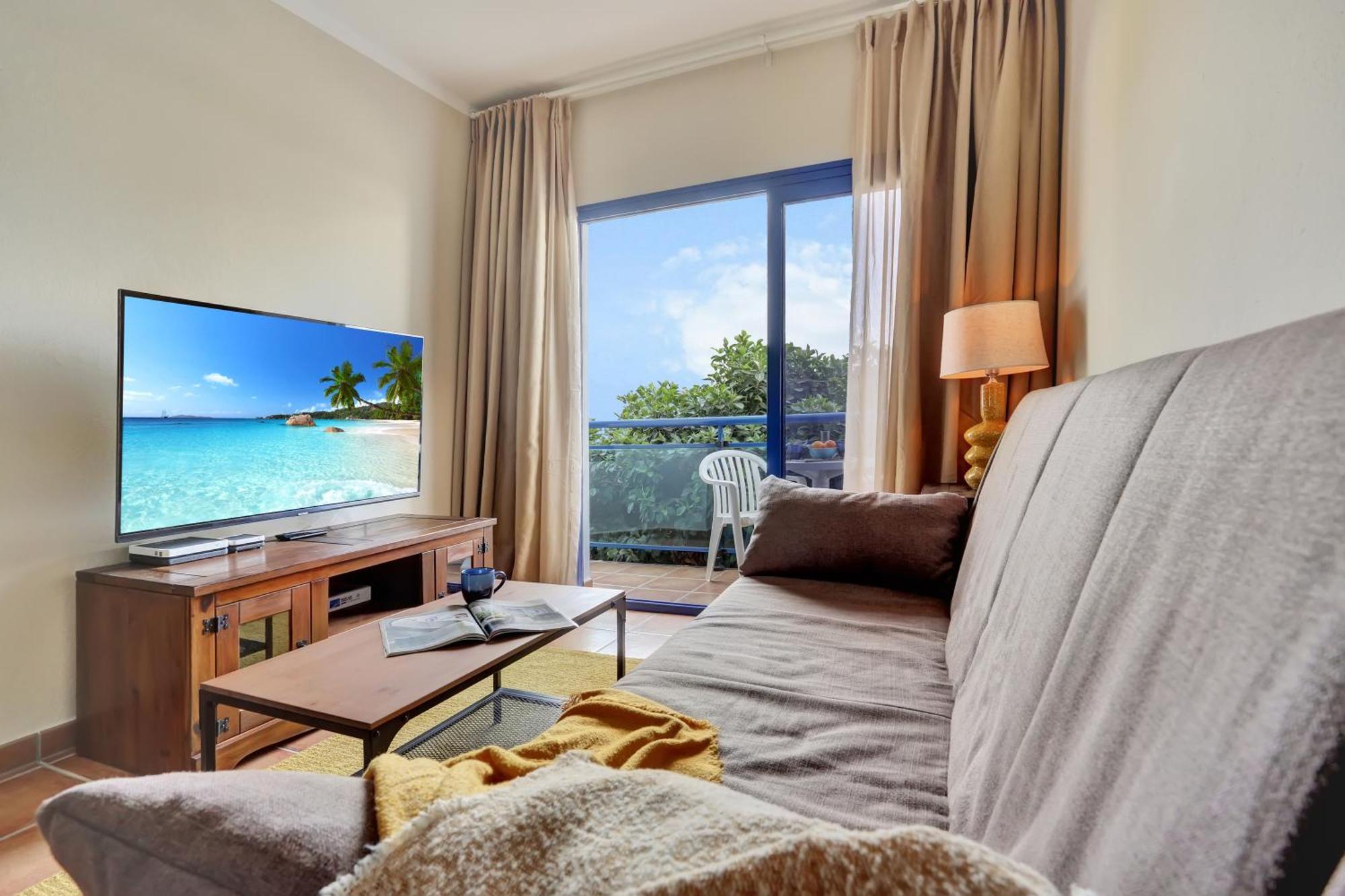 El With Two Bedrooms Cotillo