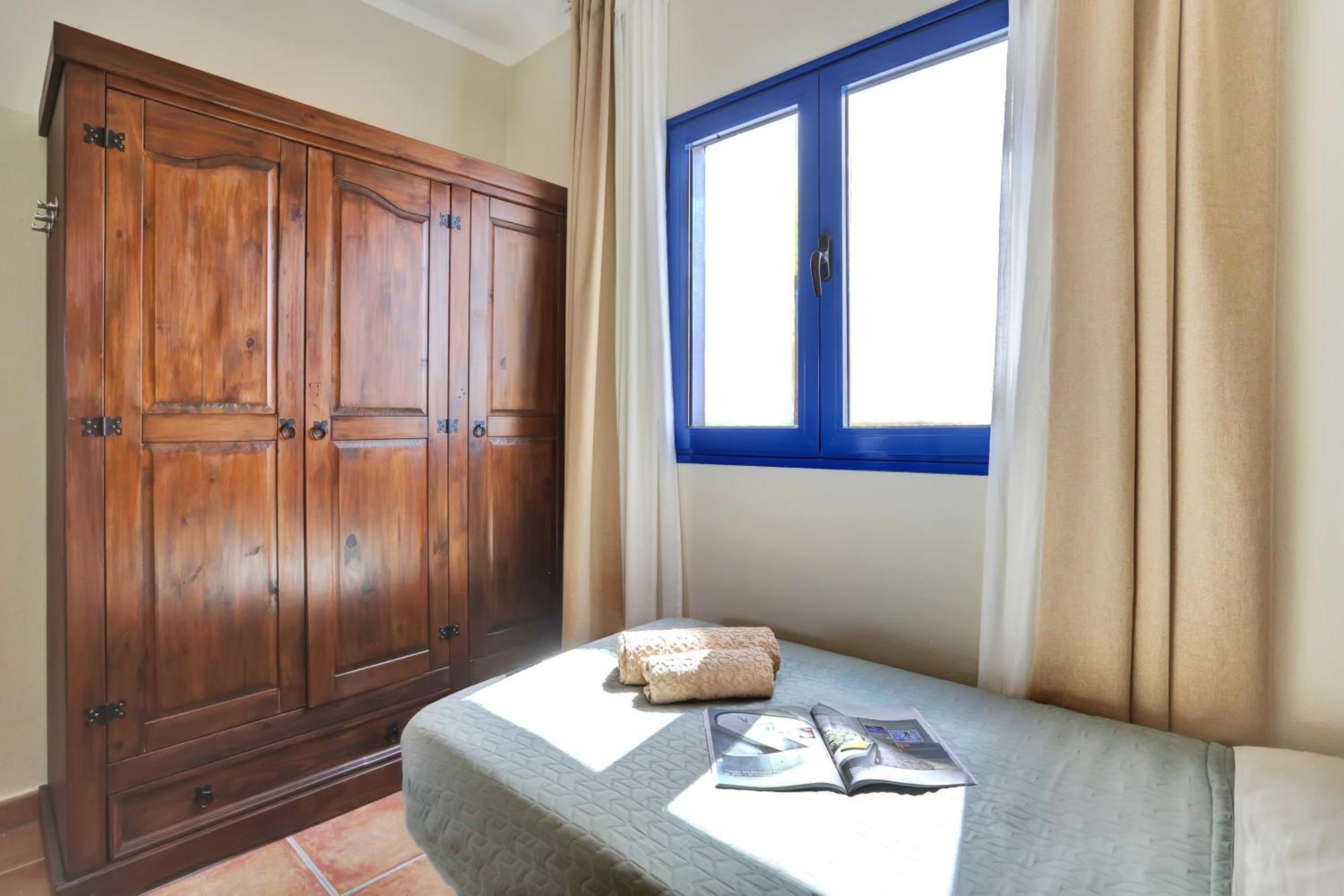 El With Two Bedrooms