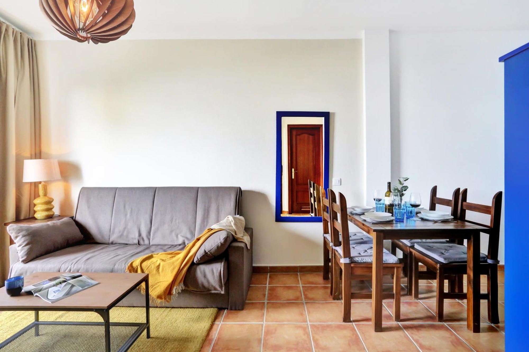 Apartment El With Two Bedrooms