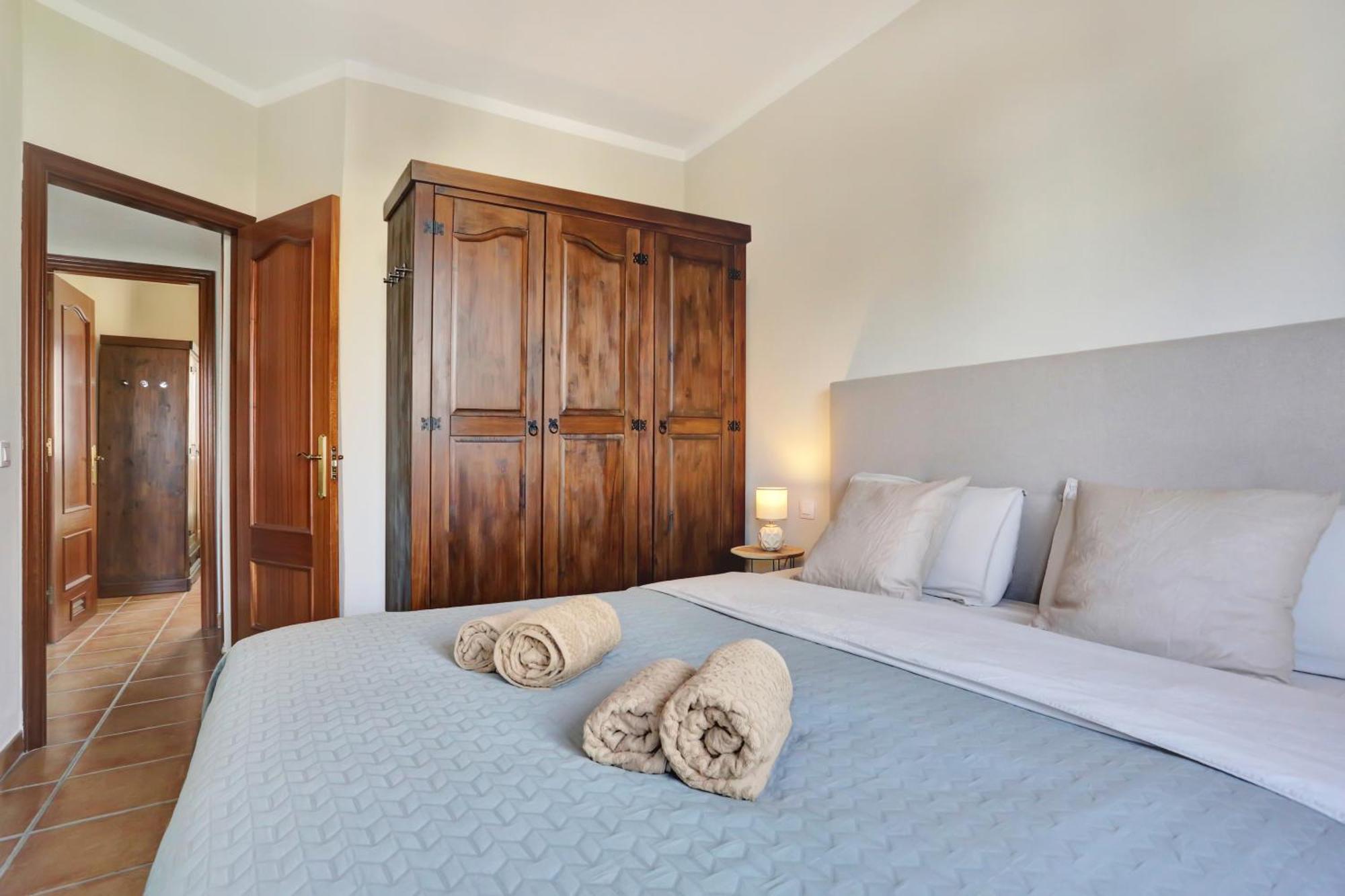 Apartment El With Two Bedrooms *