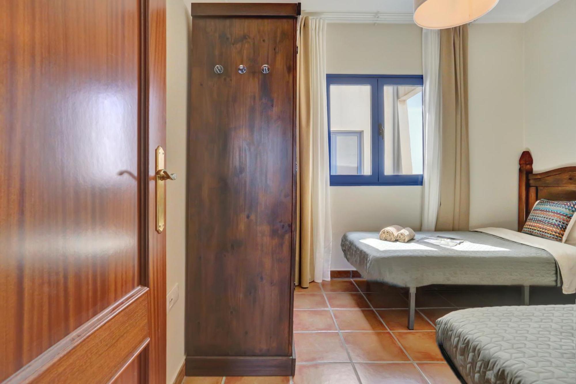 El With Two Bedrooms